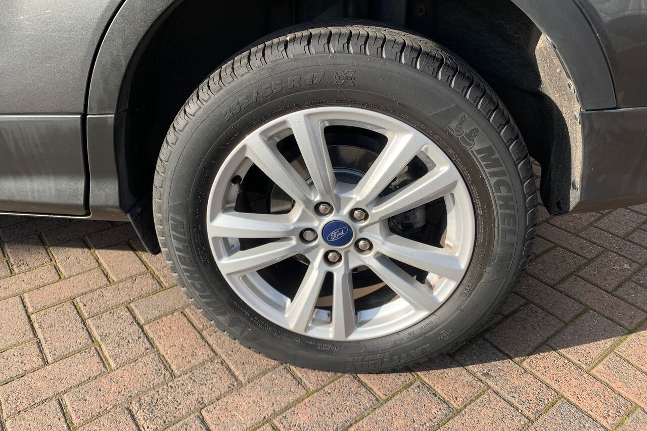 FORD KUGA, , hi-res