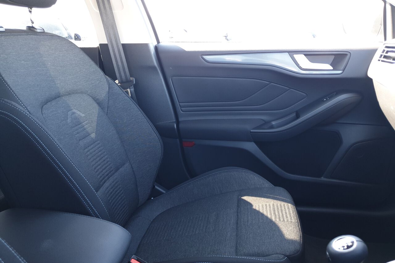 FORD FOCUS, , hi-res