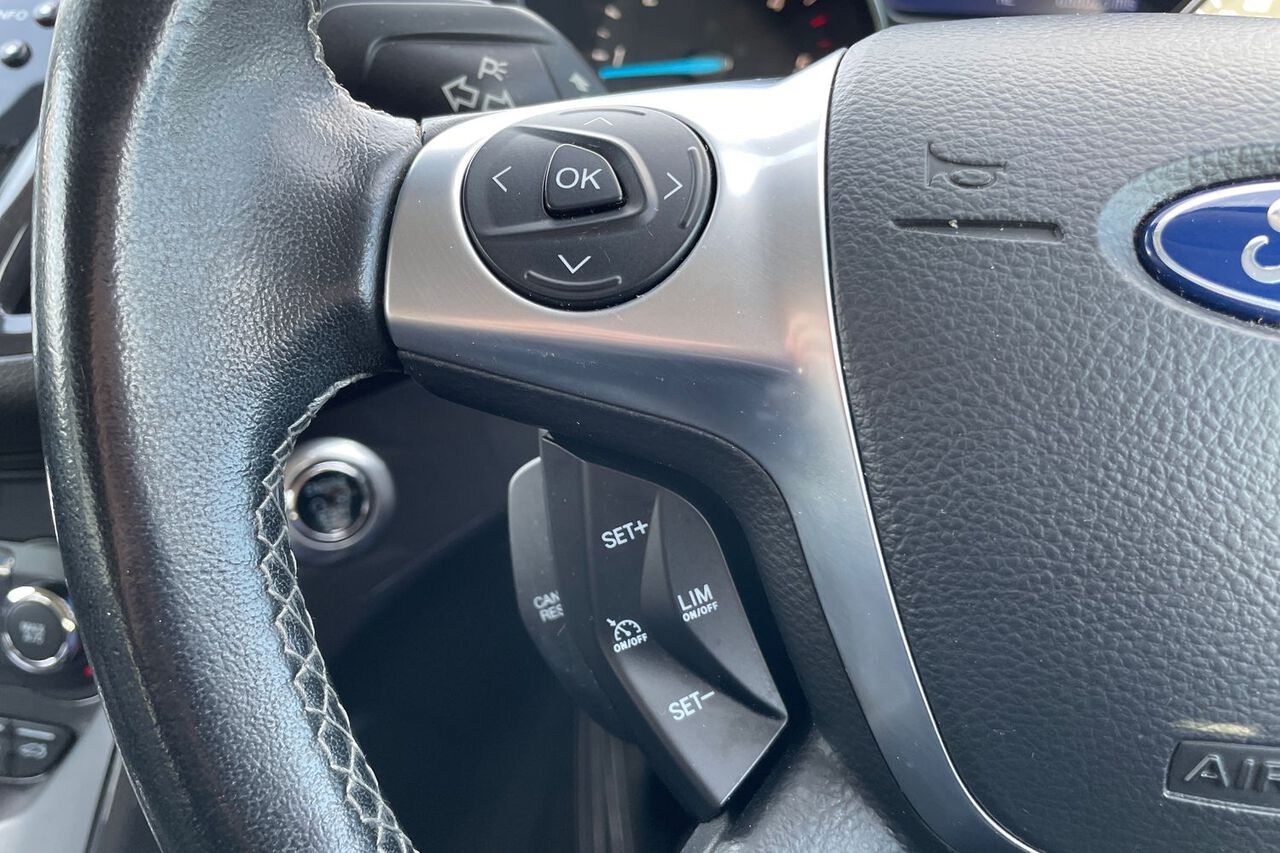 FORD KUGA, , hi-res