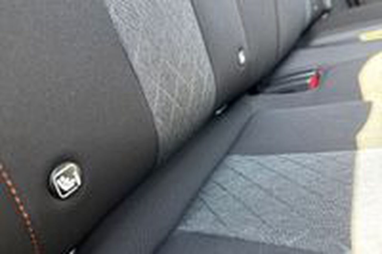MG MOTOR UK HS, , hi-res