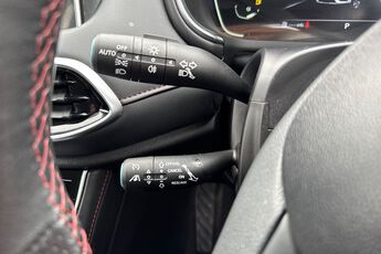 MG MOTOR UK HS, , hi-res