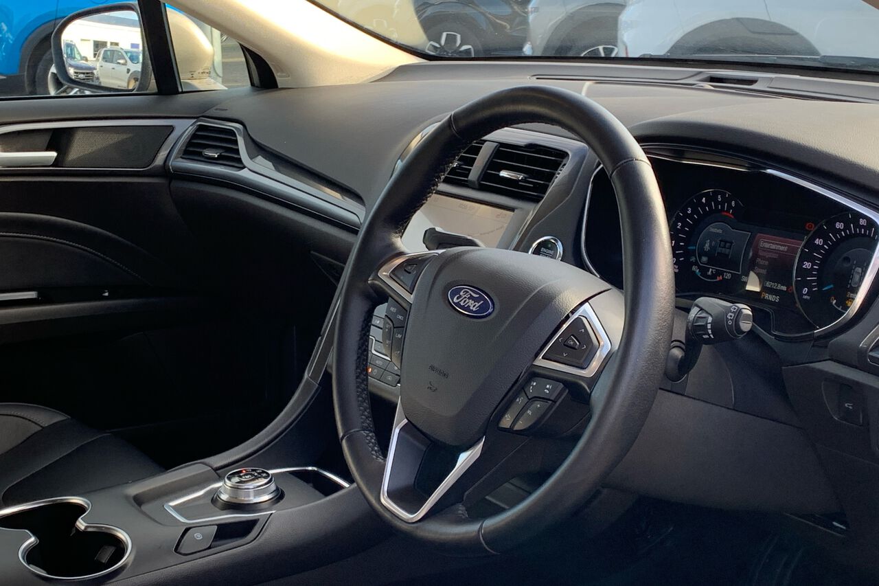 FORD MONDEO, , hi-res