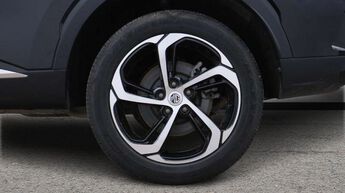 MG MOTOR UK HS, , hi-res