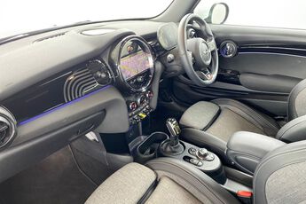 MINI HATCHBACK, , hi-res