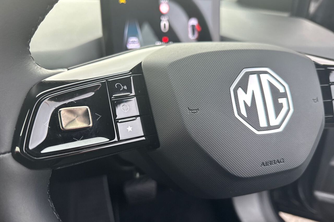 MG MOTOR UK MG4, , hi-res