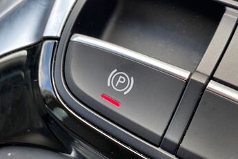 MG MOTOR UK HS, , hi-res