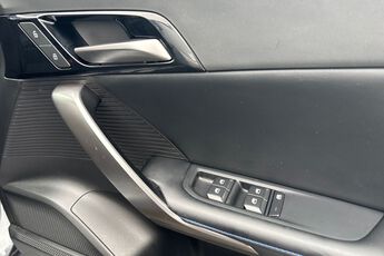 MG MOTOR UK MG4, , hi-res