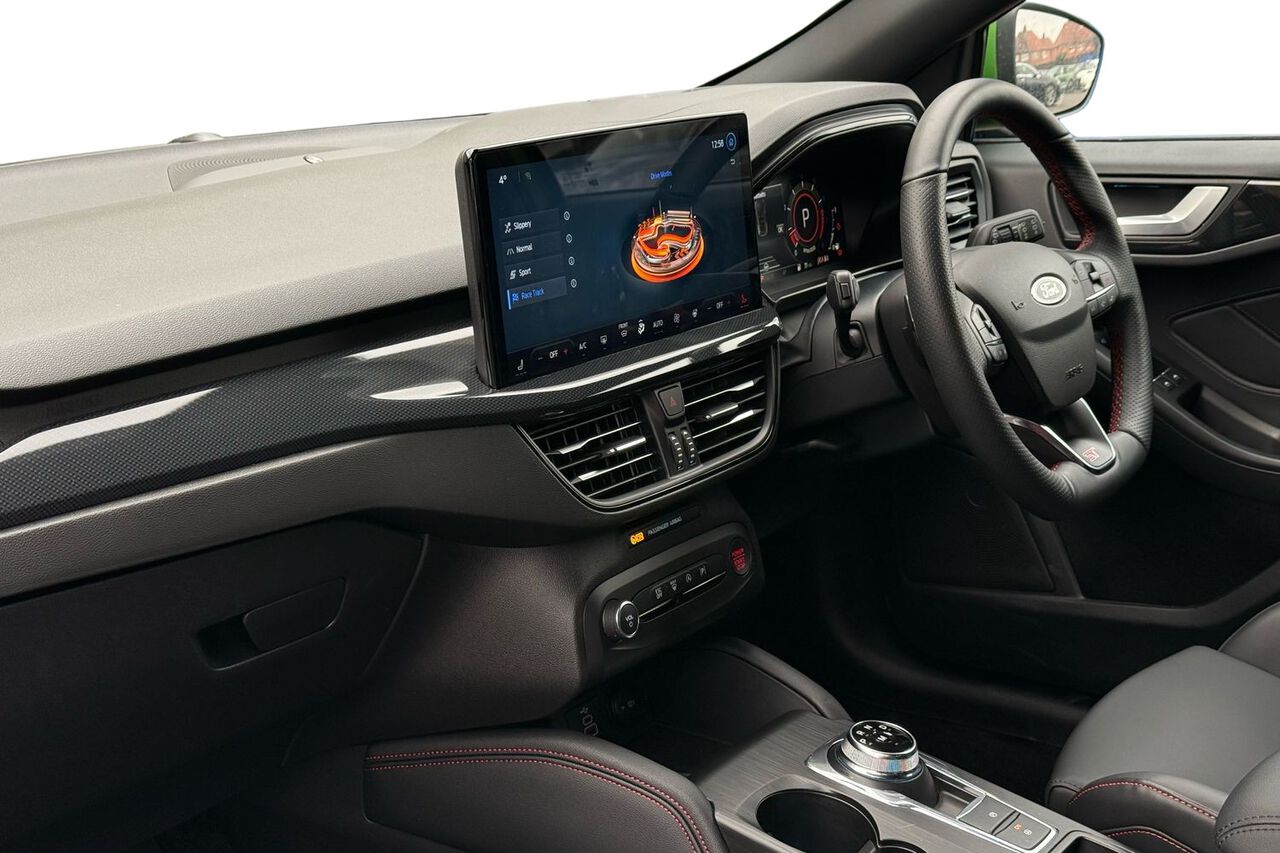FORD FOCUS, , hi-res