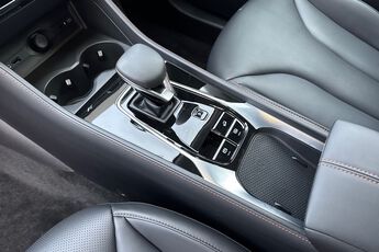 MG MOTOR UK HS, , hi-res