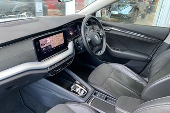 SKODA OCTAVIA, , hi-res