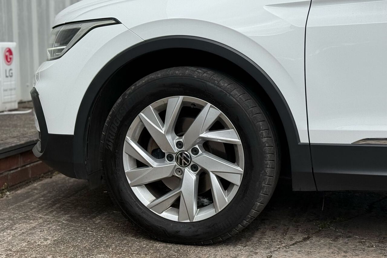 VOLKSWAGEN TIGUAN, , hi-res