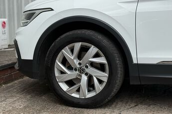 VOLKSWAGEN TIGUAN, , hi-res