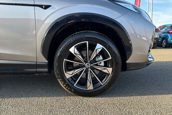 MG MOTOR UK HS, , hi-res