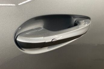 MG MOTOR UK HS, , hi-res