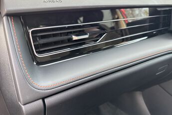 MG MOTOR UK HS, , hi-res