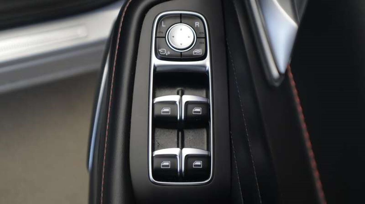MG MOTOR UK HS, , hi-res