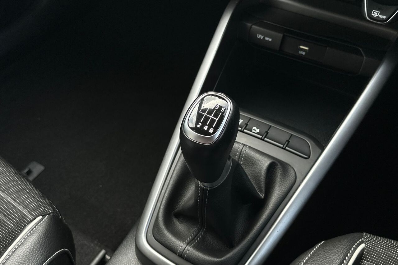 KIA STONIC, , hi-res