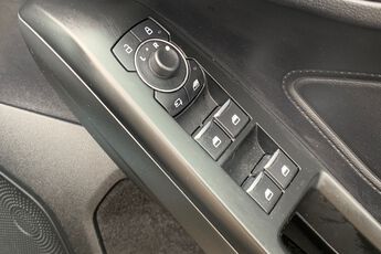 FORD FOCUS, , hi-res