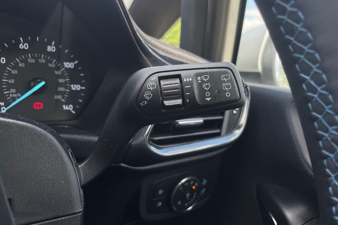 FORD FIESTA, , hi-res