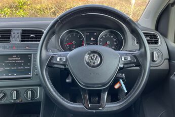 VOLKSWAGEN POLO, , hi-res