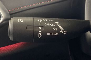 MG MOTOR UK HS, , hi-res