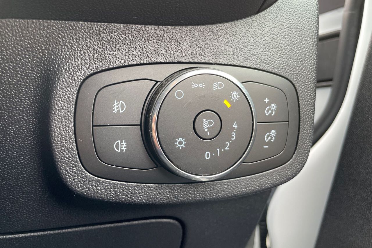 FORD FIESTA, , hi-res