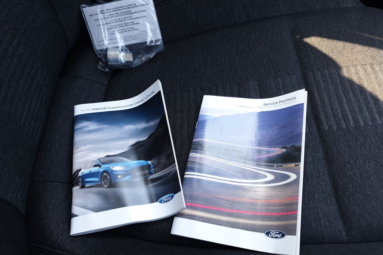 FORD FOCUS, , hi-res