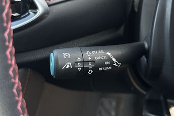 MG MOTOR UK HS, , hi-res