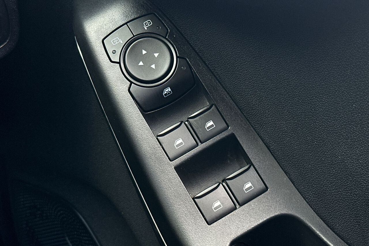 FORD FIESTA, , hi-res