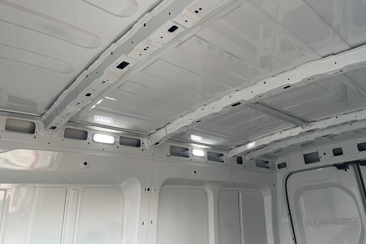 MAXUS DELIVER 9, , hi-res