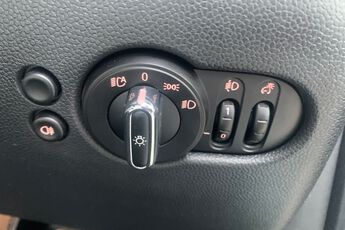 MINI HATCHBACK, , hi-res