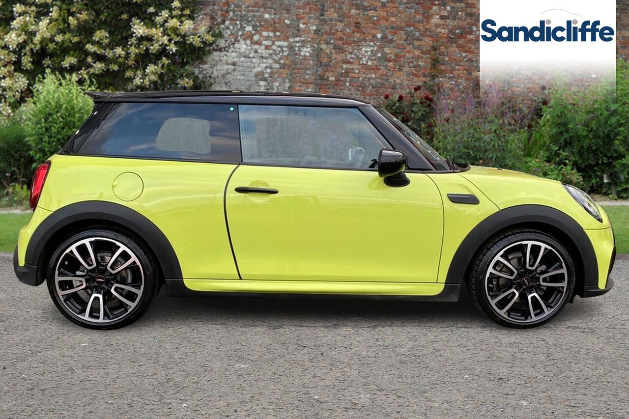 MINI HATCHBACK, , hi-res