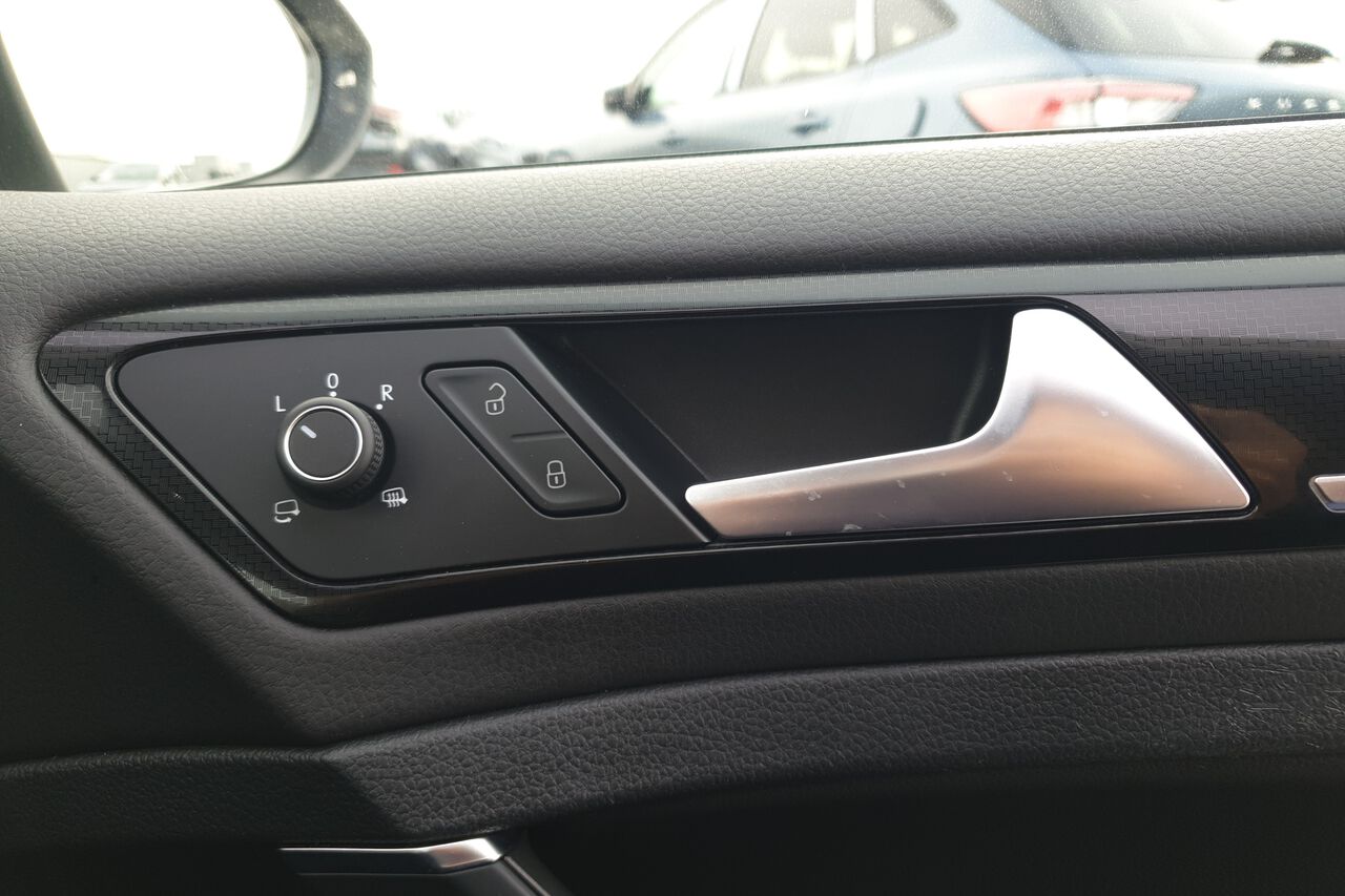 VOLKSWAGEN GOLF, , hi-res