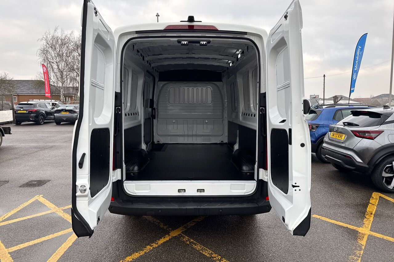 MAXUS DELIVER 9, , hi-res