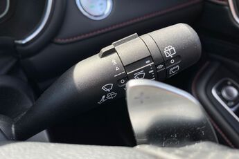 MG MOTOR UK HS, , hi-res