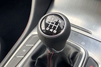 MG MOTOR UK HS, , hi-res