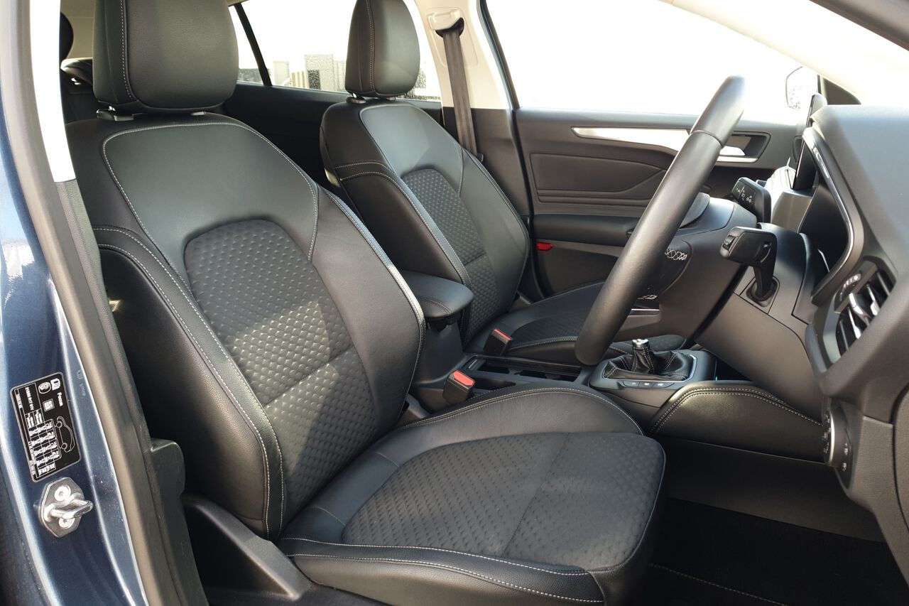 FORD FOCUS, , hi-res