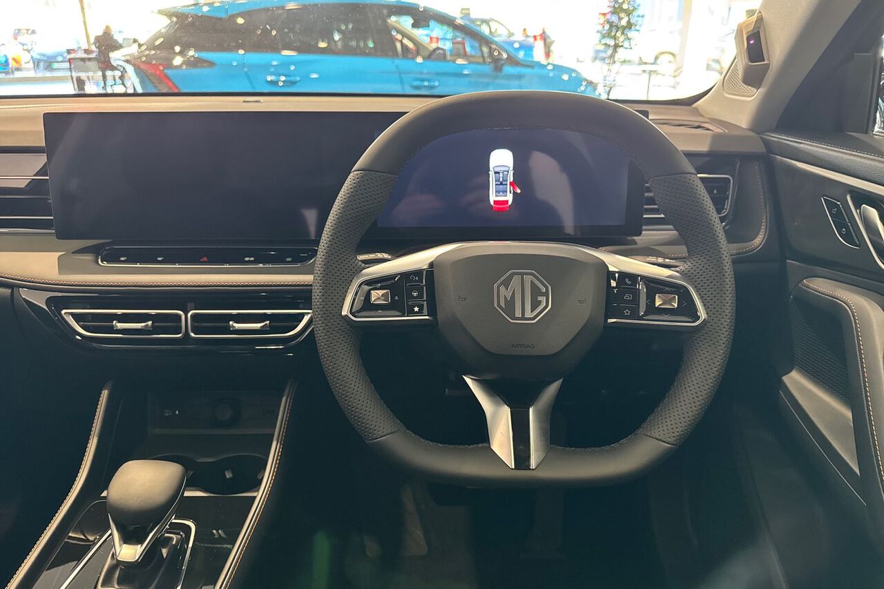 MG MOTOR UK HS, , hi-res