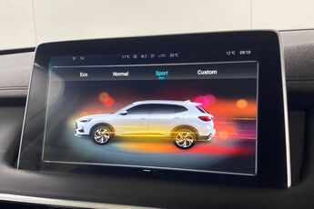 MG MOTOR UK HS, , hi-res
