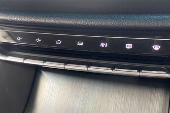 MG MOTOR UK HS, , hi-res