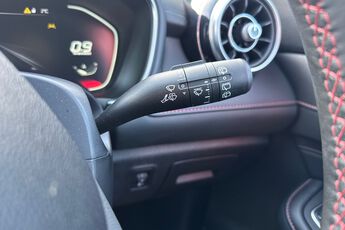 MG MOTOR UK HS, , hi-res
