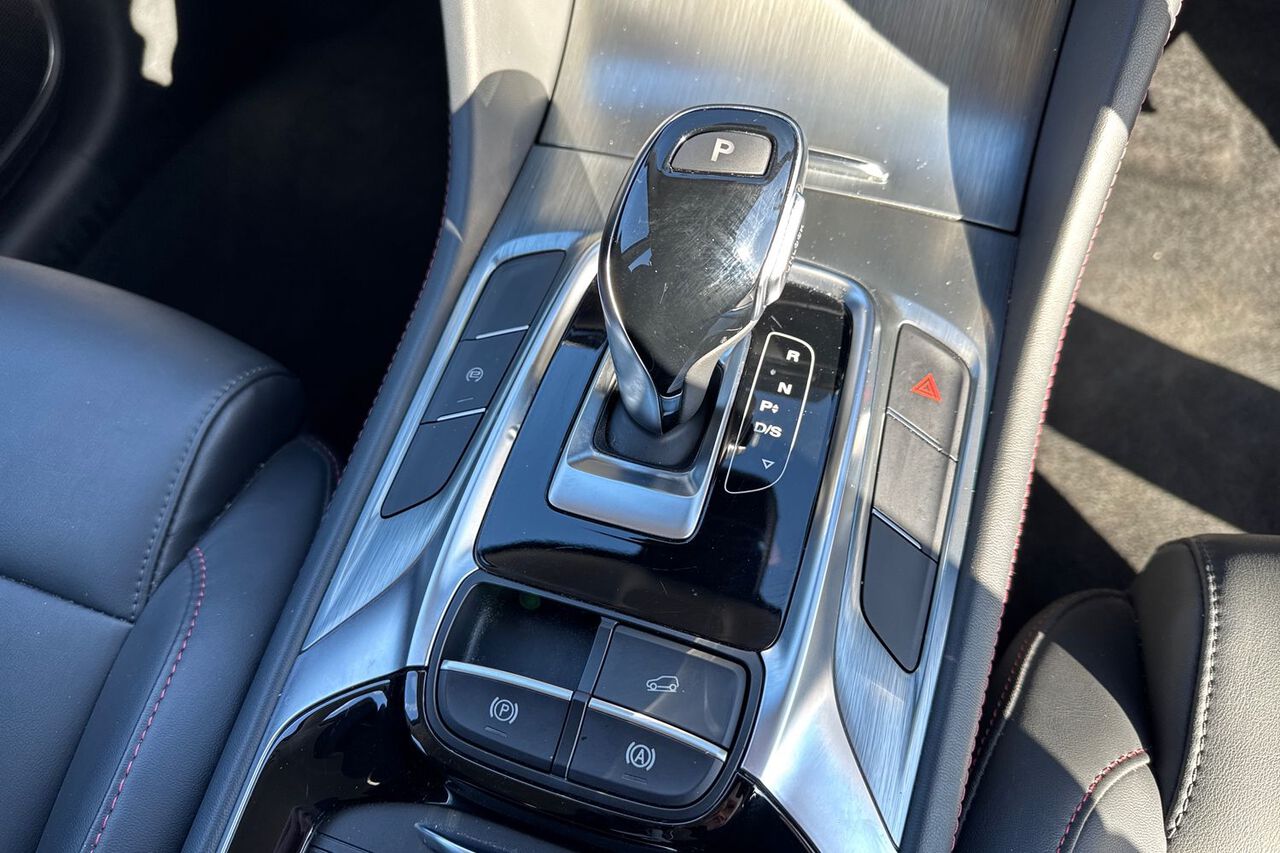 MG MOTOR UK HS, , hi-res