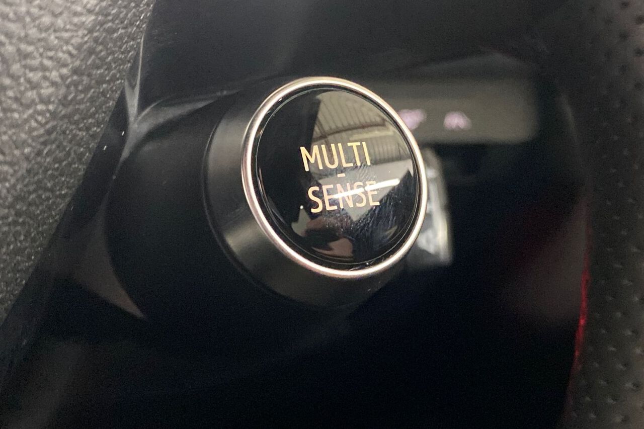 RENAULT MEGANE E-TECH, , hi-res