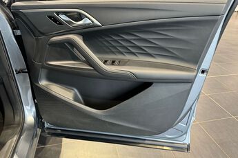 MG MOTOR UK HS, , hi-res