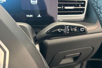 MG MOTOR UK HS, , hi-res