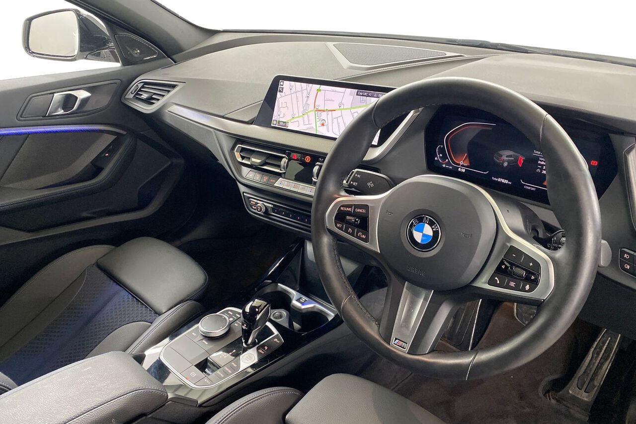 BMW 1 SERIES, , hi-res