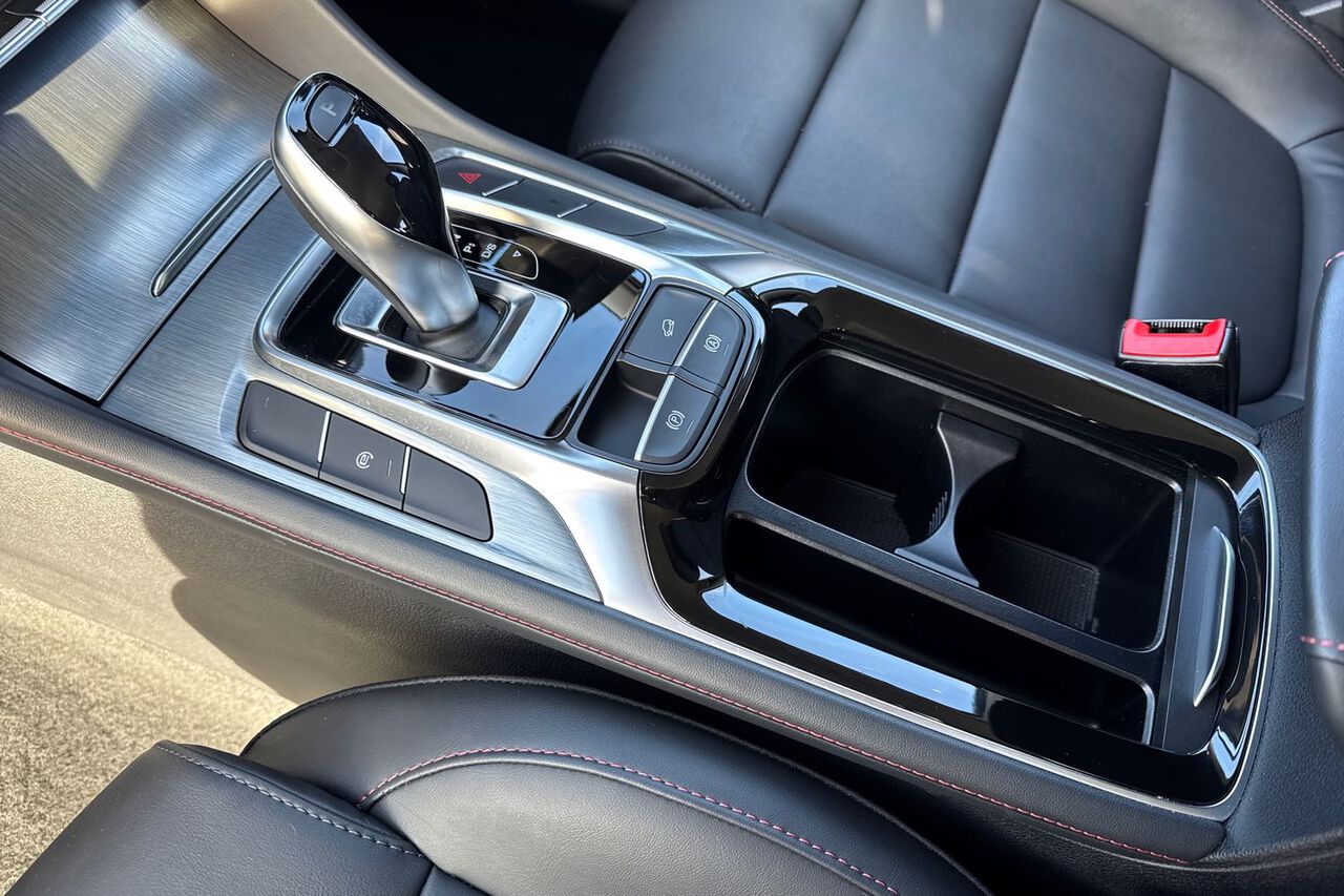 MG MOTOR UK HS, , hi-res