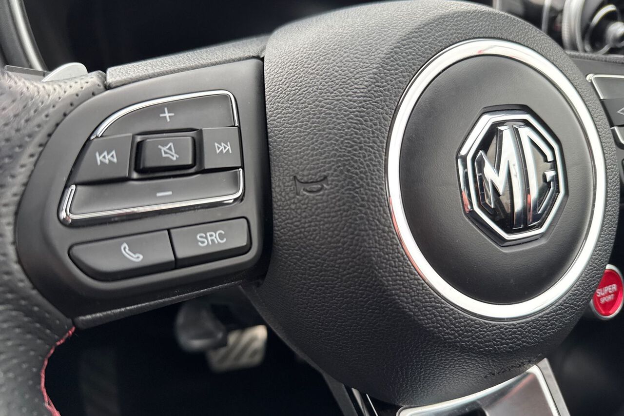 MG MOTOR UK HS, , hi-res