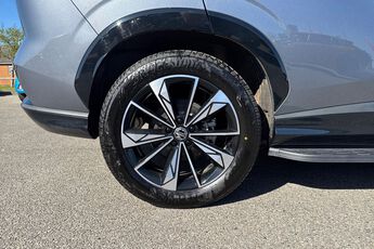 MG MOTOR UK HS, , hi-res