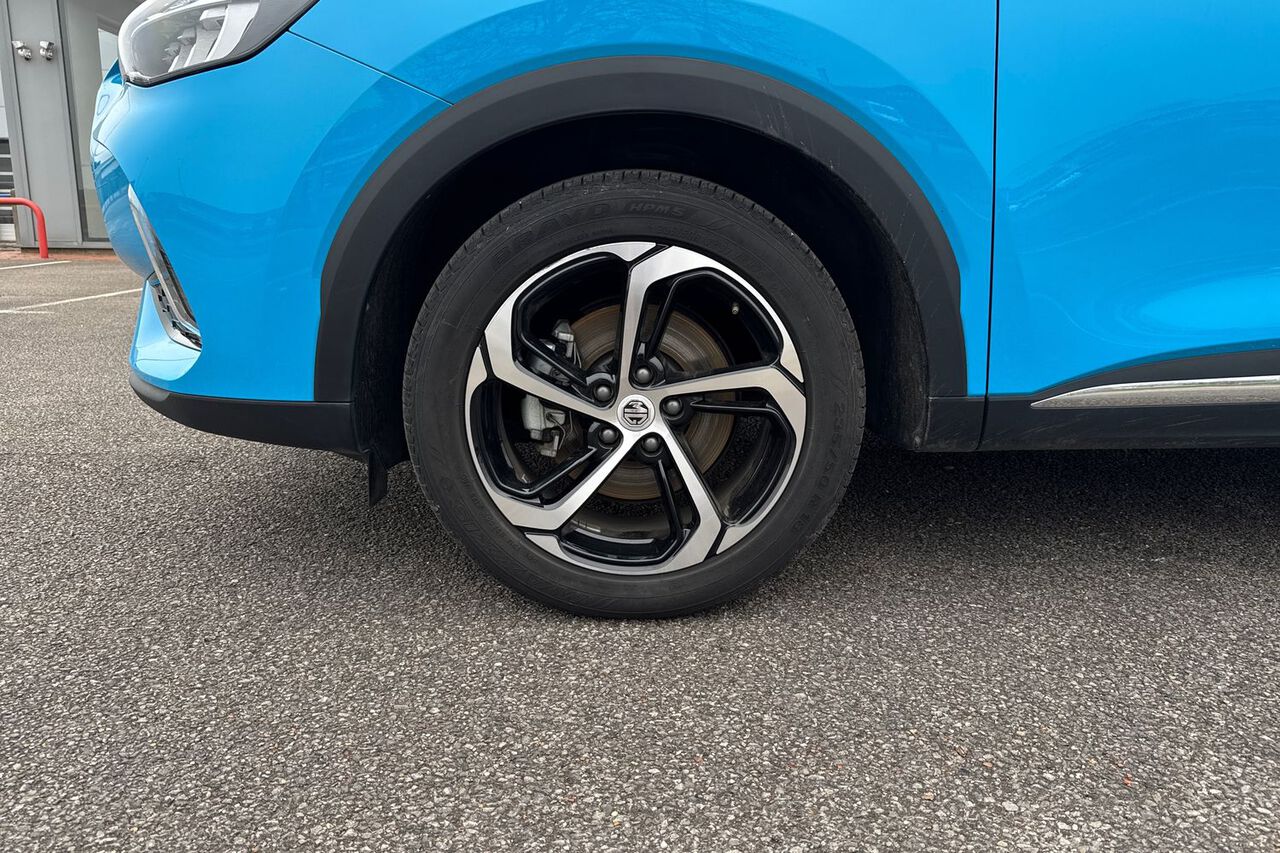 MG MOTOR UK HS, , hi-res